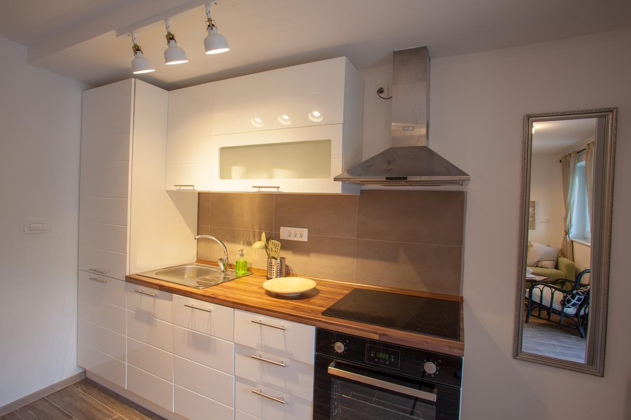 Family Bay Apartment Порторож Екстериор снимка