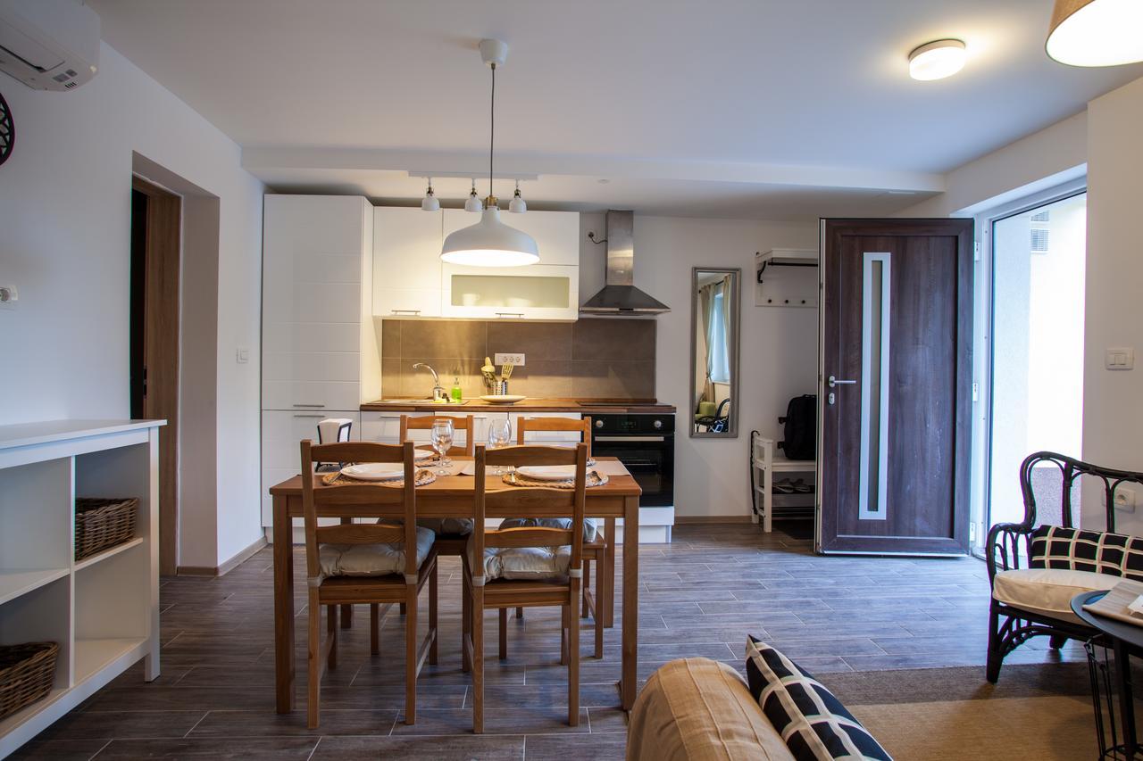Family Bay Apartment Порторож Екстериор снимка
