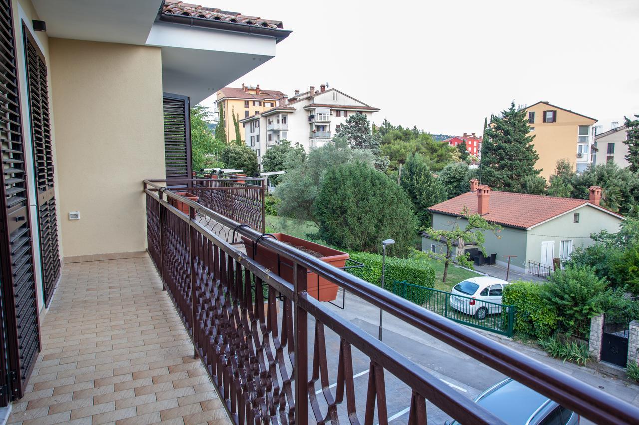 Family Bay Apartment Порторож Екстериор снимка